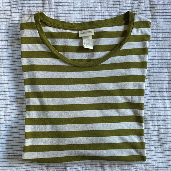 H&M Olive Green & White Striped Short Sleeve Tee Shirt - Picture 9 of 9